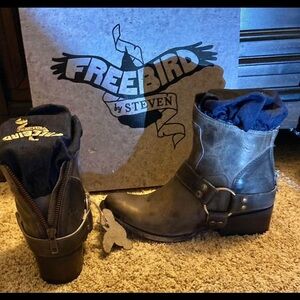 Freebird Boots Size 8